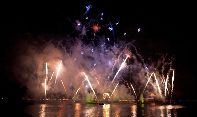 Epcot Epcot, Disneyland, Disney, Walt Disney, Florida, Disney World, Disney World, World Showcase, Lagoon, Lake, Fireworks, IllumiNations: Reflections of Earth,