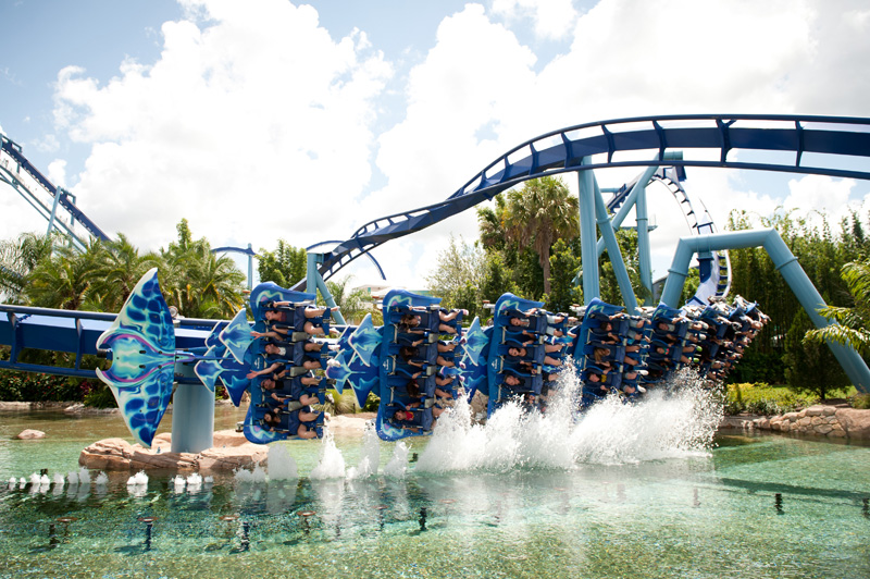 Sea World Sea World, Orlando, Florida, Theme Park, Aquarium, Tank, Dolphin, Manta, Rollercoaster, Roller Coaster, Wet, Splash, Water