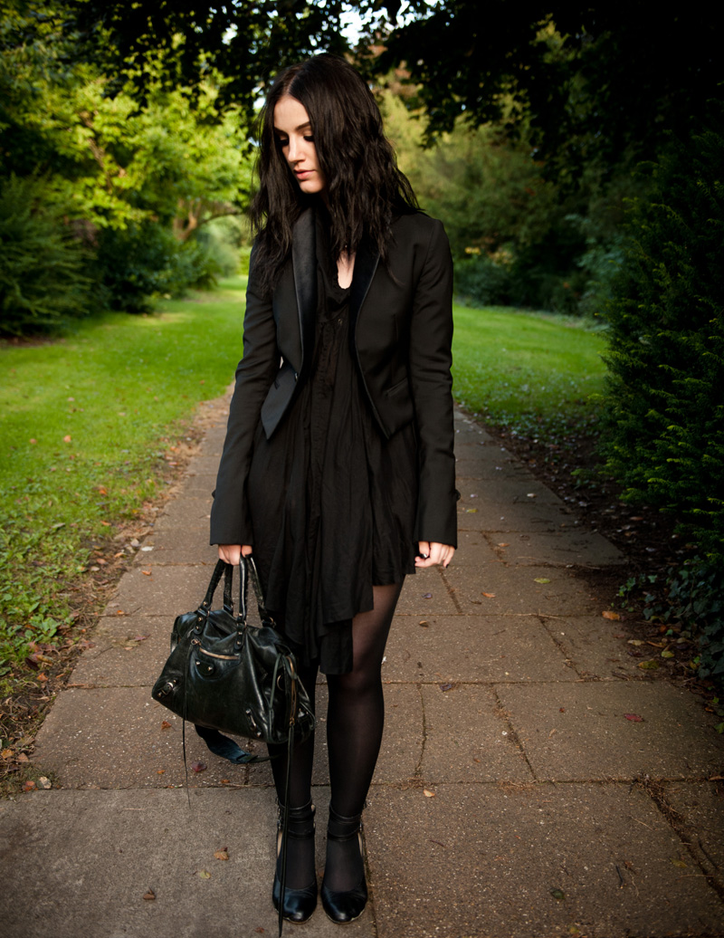 FAIIINT Outfit FAIIINT, Outfit, Topshop, Todd Lynn, Tux, Blazer, Tuxedo, All Saints, Draped, Dress, Vivienne Westwood, Shoes, Toe, Toe Indent, Mary Janes, Balenciaga, City, Bag, Ligia Dias, Necklace, Black, All Black,
