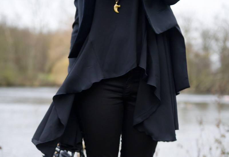 Fashion blogger Stephanie of FAIIINT wearing Todd Lynn x Topshop tux jacket, LOVE in love with fashion drape drop side top, Meltin Pot B-side reversible emma jeans