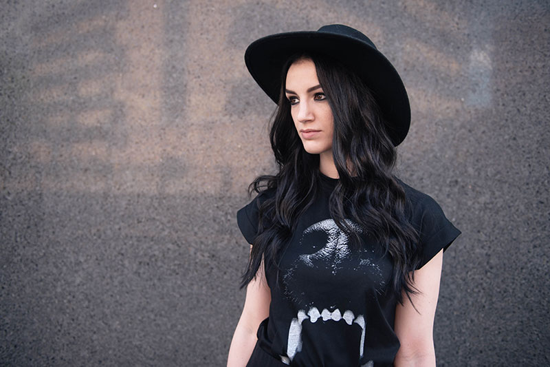 Fashion blogger Stephanie of FAIIINT wearing Catarzi black huge fedora, OASAP graphic black & white dog mouth teeth tee shirt. Goth street style all black everything.