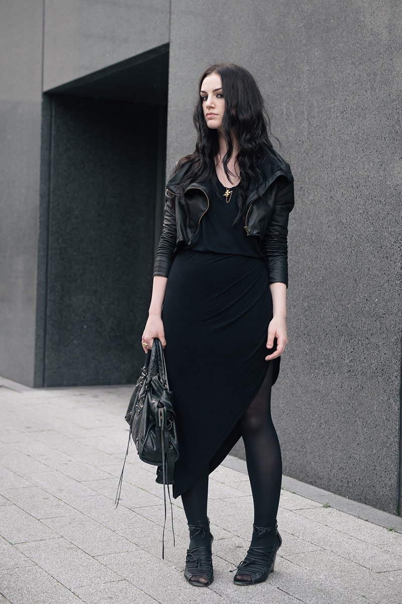 Fashion blogger Stephanie of FAIIINT wearing FAIIINT cropped leather jacket, Helmut Lang tee, River Island skirt, Kasun vampire heart necklace & claw ring, Skin by Finsk wedges, Balenciaga city. Casual goth dark all black street style.