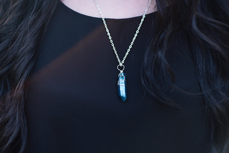 FAIIINT Sightstone Aqua Aura Quartz Silver Wrapped Necklace, bright metallic blue. Details.