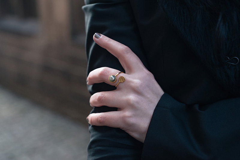 Fashion blogger Stephanie of FAIIINT wearing Ottoman Hands circle labradorite gold ring. Outfit details.
