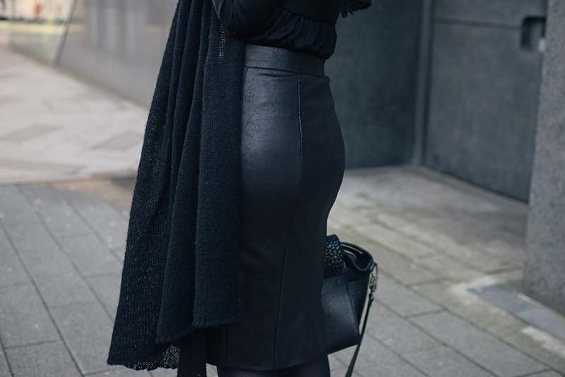Fashion blogger Stephanie of FAIIINT wearing Rita and Phill custom fit Elaine skirt in snake, ASOS draped scarf. Outfit details.