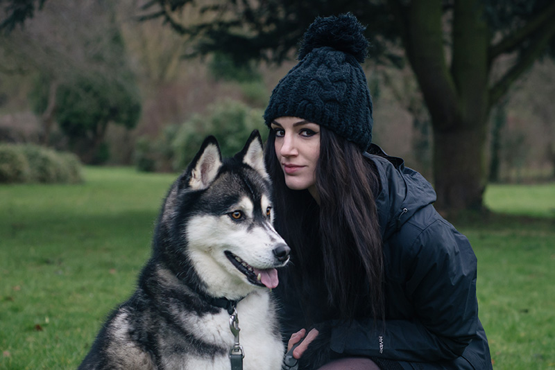 Fashion blogger Stephanie of FAIIINT with husky dog Nico wearing OASAP pom pom beanie, The North Face Evolution TriClimate 3 in 1 jacket. Outfit details.