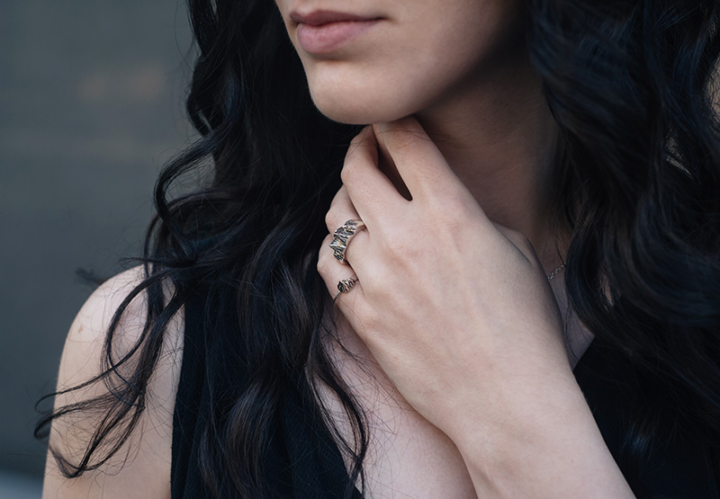 Fashion blogger Stephanie of FAIIINT wearing Ailsigr silver statement mountain rings. Outfit details.
