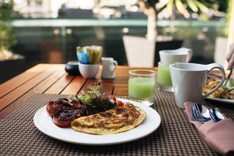 Anantara Sathorn Bangkok hotel Thailand breakfast beside the pool.