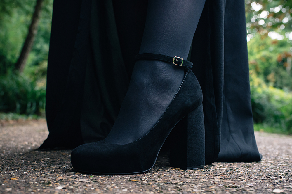 Fashion blogger Stephanie of FAIIINT wearing Jeffrey Campbell Phair black suede heels. Outfit details.