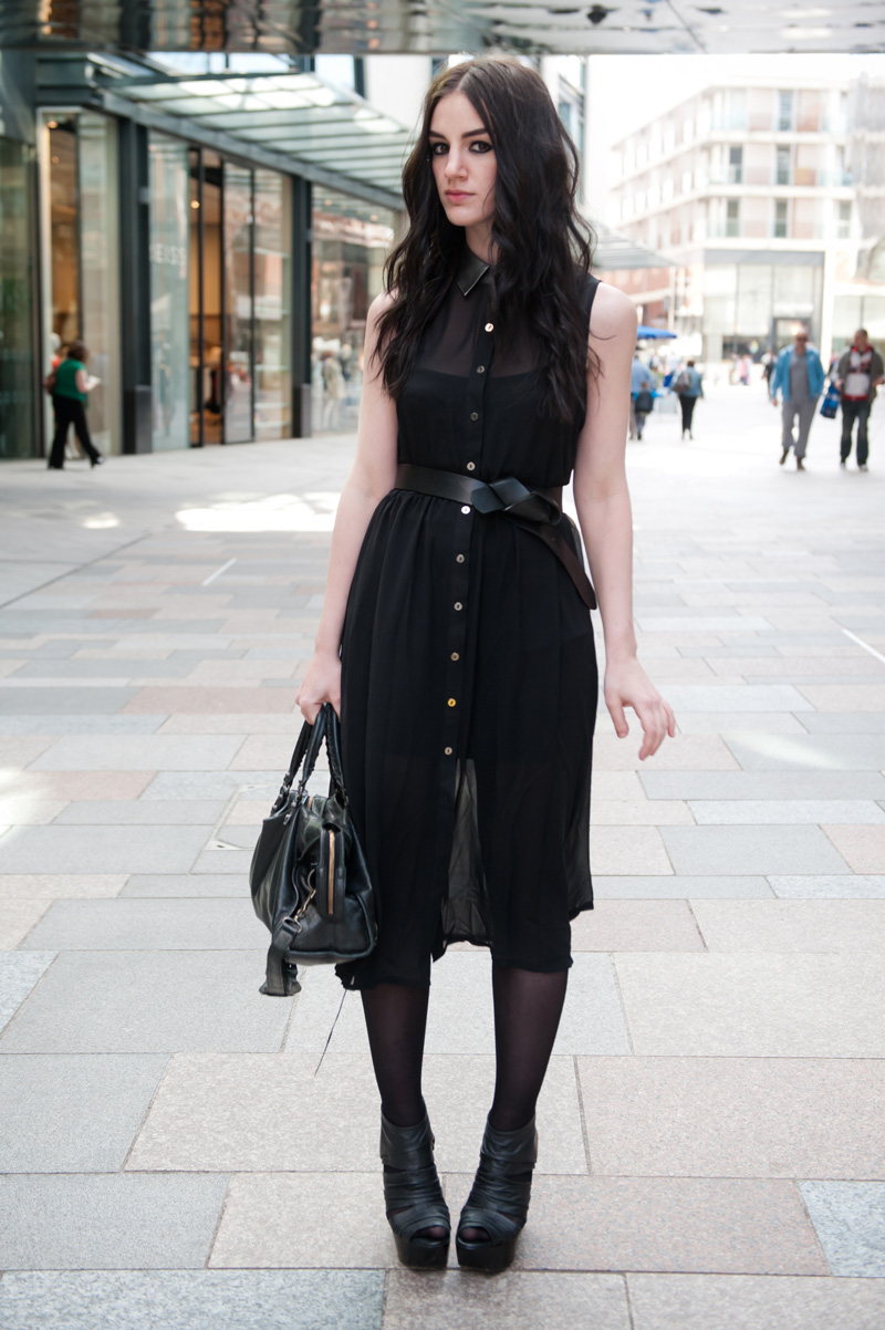 Fashion blogger FAIIINT wearing Goldie pewter metallic leather collar chiffon shirt dress c/o stylistpick, H&M leather knotted belt, Topshop Boutique bandage leather platform wedges, balenciaga city bag. All black, dark fashion, gothic street style