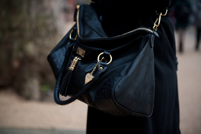 FAIIINT, Outfit, Detail, Marc B, Bag, Handbag, Faux, Leather, Gold, Black, Slouchy