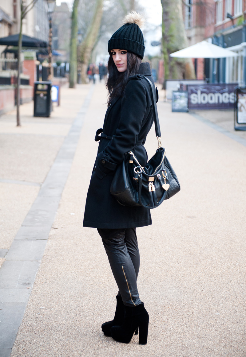 FAIIINT, Outfit, Street Style, Blogger, Fashion, Beanie, Fur, Pom Pom, Nelly, Nelly.com, Topshop, Wool, Trench Coat, Marc B, Bag, Eksempel, Leggings, Leather, StylistPick, Boots, Velvet, Eleonora, Knit, Cold, Winter, Autumn,