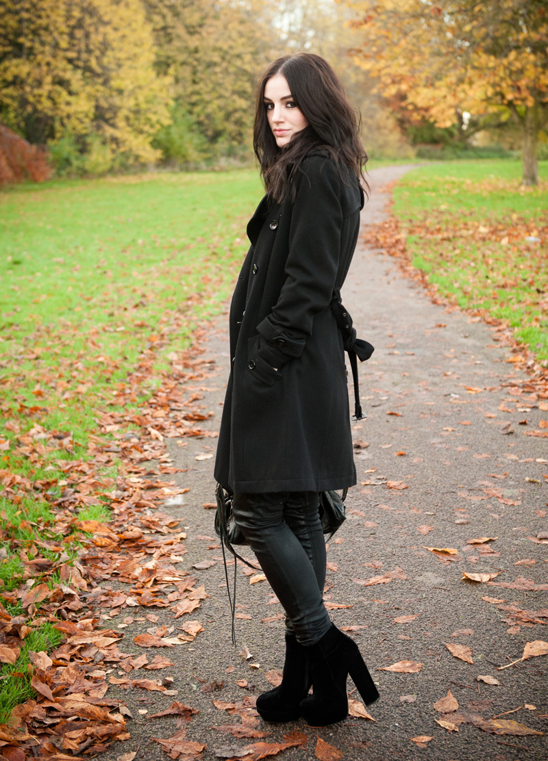 FAIIINT Outfit FAIIINT, Outfit, Blog, Fashion, Topshop, Coat, Trench, Wool, Stylist Pick, Boots, Velvet, Black, ASOS, Asymmetric, Top, Topshop Unique, Coated, Jeans, Leggings, Leather Look, CC Skye, Cross, Necklace, Balenciaga, City, Autumn, Winter, Style, Park