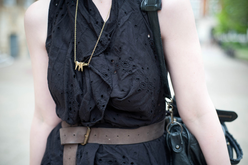 All Saints Dress Outfit Detail All Saints, Embroidery Anglase, Belt, Distressed, Detail, Dress, Lace, Teeth, Necklace, Brass, Galibardy